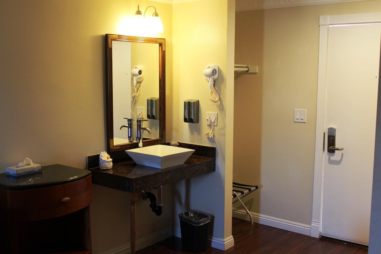 Garvey Inn Monterey Park Eksteriør bilde